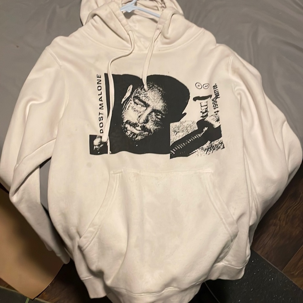 Size large post Malone hoodie
